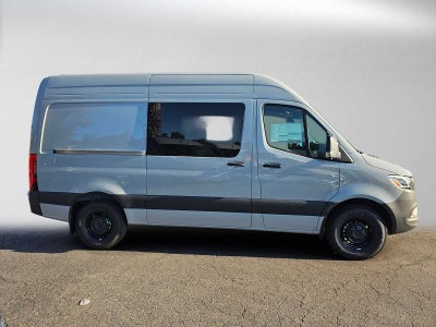 2026 Mercedes-Benz Sprinter Crew 2500 Standard Roof I4 Diesel HO 144 RWD