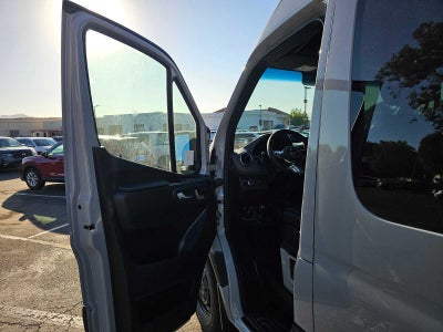 2026 Mercedes-Benz Sprinter Crew 2500 Standard Roof I4 Diesel HO 144 RWD
