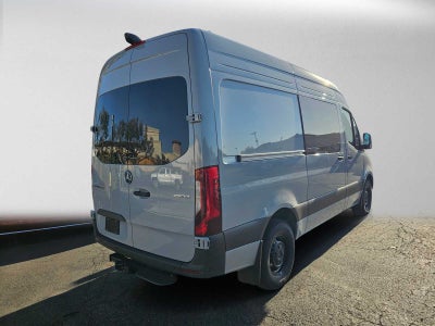 2026 Mercedes-Benz Sprinter Crew 2500 Standard Roof I4 Diesel HO 144 RWD