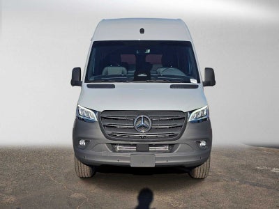 2026 Mercedes-Benz Sprinter Crew 2500 Standard Roof I4 Diesel HO 144 RWD