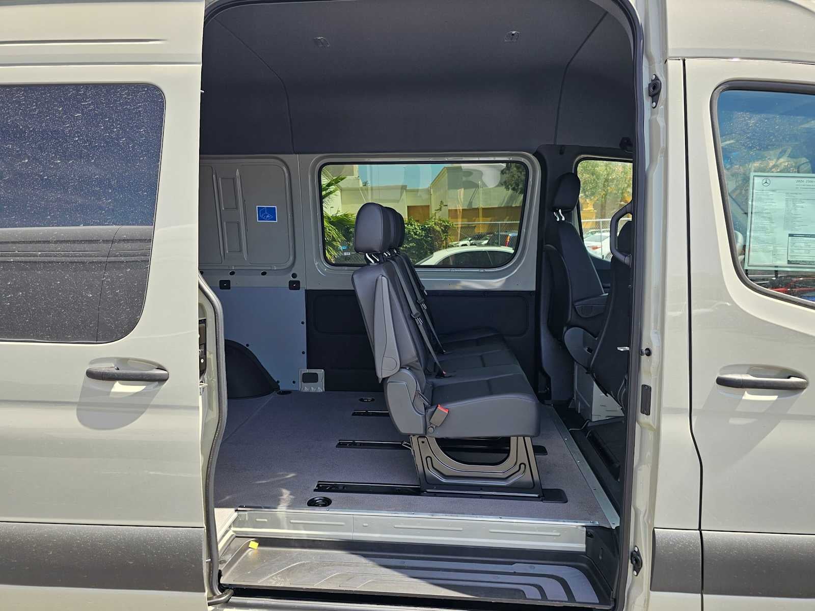 2026 Mercedes-Benz Sprinter Crew 2500 Standard Roof I4 Diesel HO 144 RWD