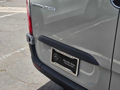 2026 Mercedes-Benz Sprinter Crew 2500 Standard Roof I4 Diesel HO 144 RWD