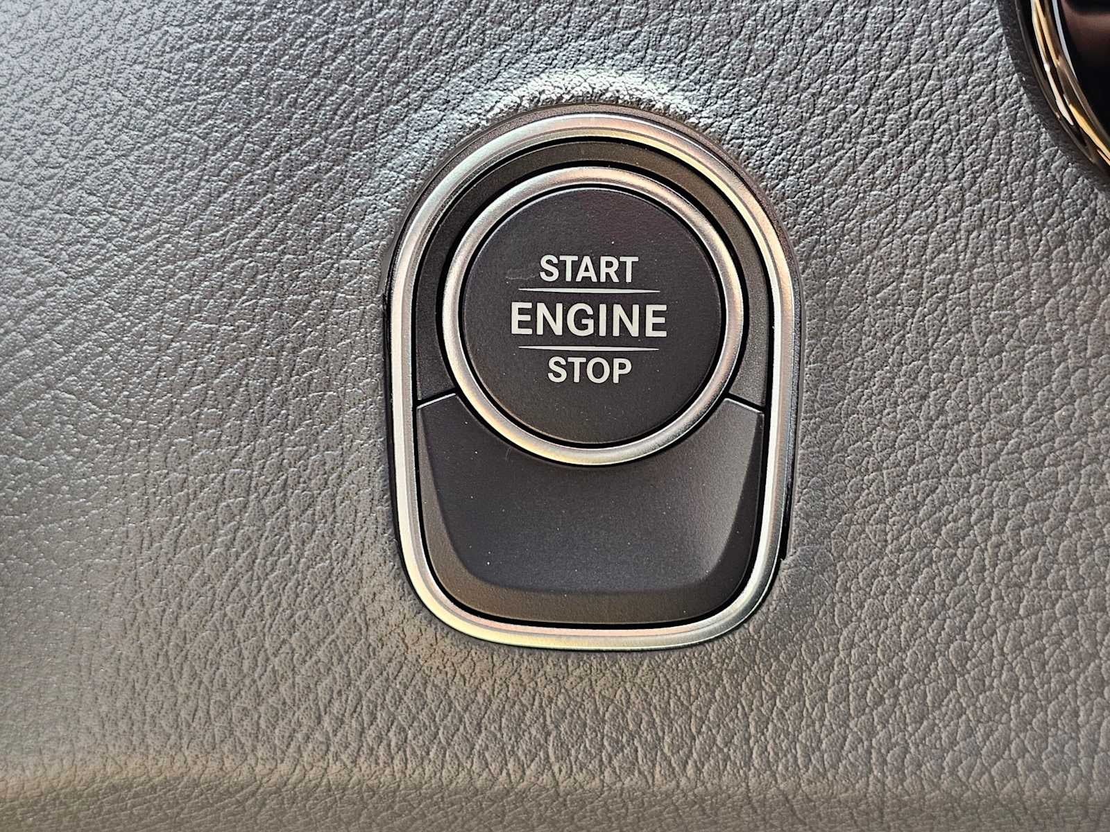 2026 Mercedes-Benz Sprinter Crew 2500 Standard Roof I4 Diesel HO 144 RWD