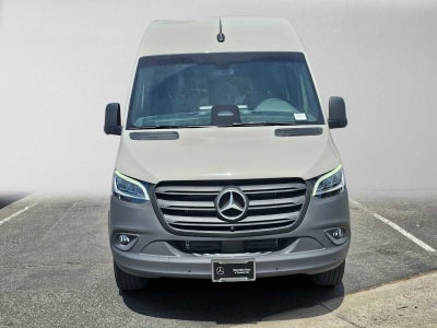 2026 Mercedes-Benz Sprinter Crew 2500 Standard Roof I4 Diesel HO 144 RWD