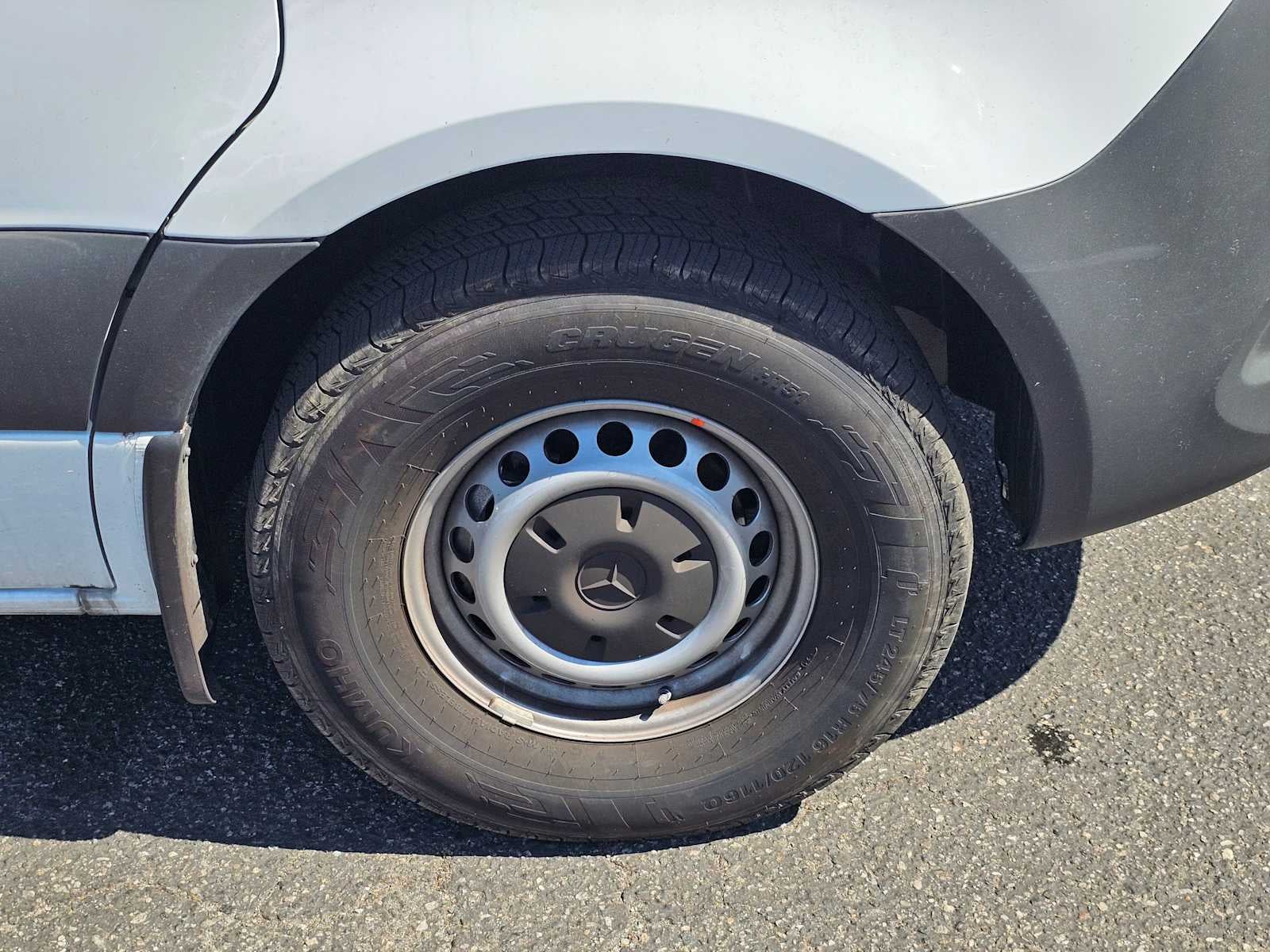 2025 Mercedes-Benz Sprinter 2500 Standard Roof I4 Diesel HO 144 RWD