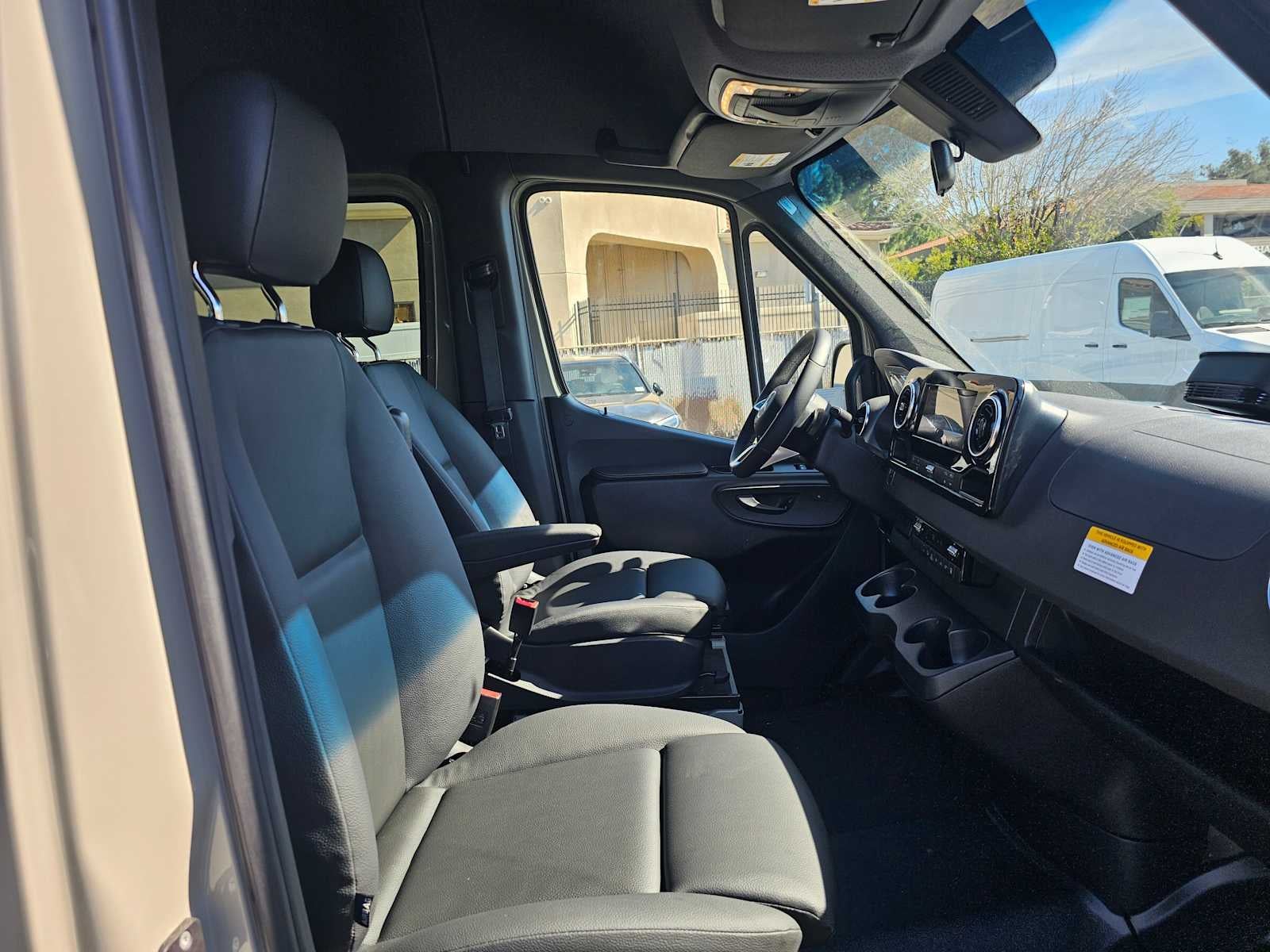 2026 Mercedes-Benz Sprinter 2500 Standard Roof I4 Diesel HO 144" RWD