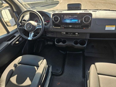 2026 Mercedes-Benz Sprinter 2500 Standard Roof I4 Diesel HO 144" RWD