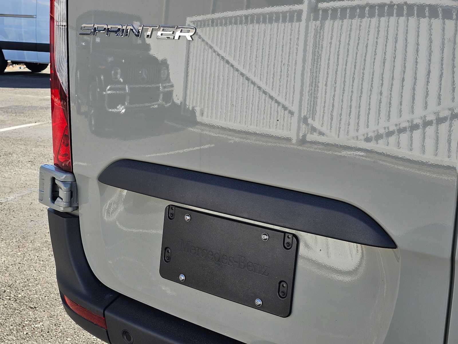 2026 Mercedes-Benz Sprinter 2500 Standard Roof I4 Diesel HO 144" RWD