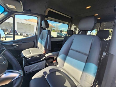 2026 Mercedes-Benz Sprinter 2500 Standard Roof I4 Diesel HO 144" RWD