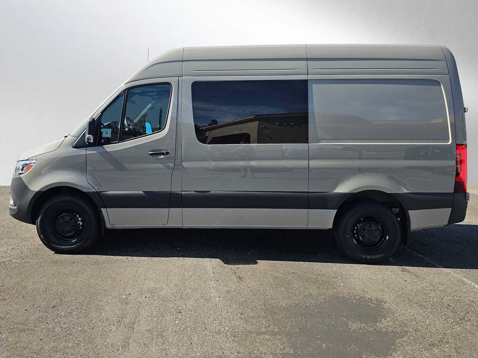 2026 Mercedes-Benz Sprinter 2500 Standard Roof I4 Diesel HO 144" RWD