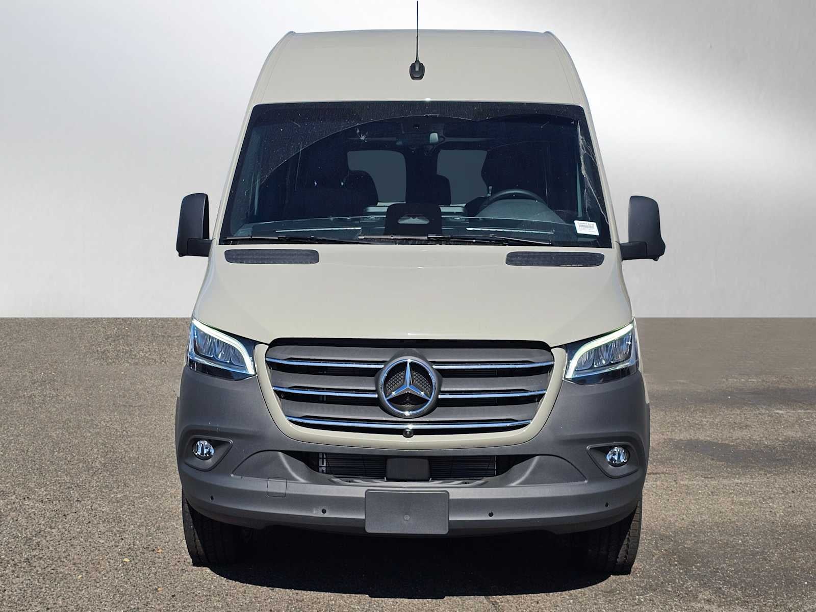 2026 Mercedes-Benz Sprinter 2500 Standard Roof I4 Diesel HO 144" RWD