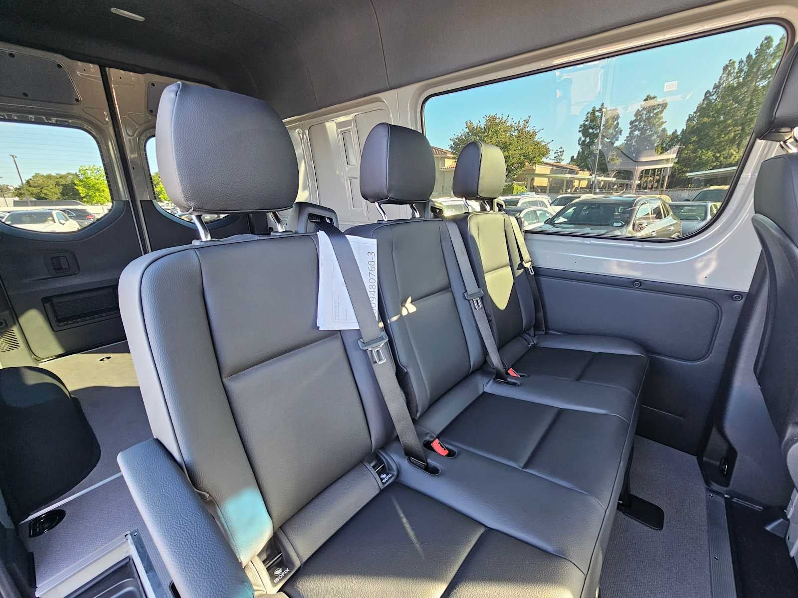 2026 Mercedes-Benz Sprinter 2500 Standard Roof I4 Diesel HO 144 RWD