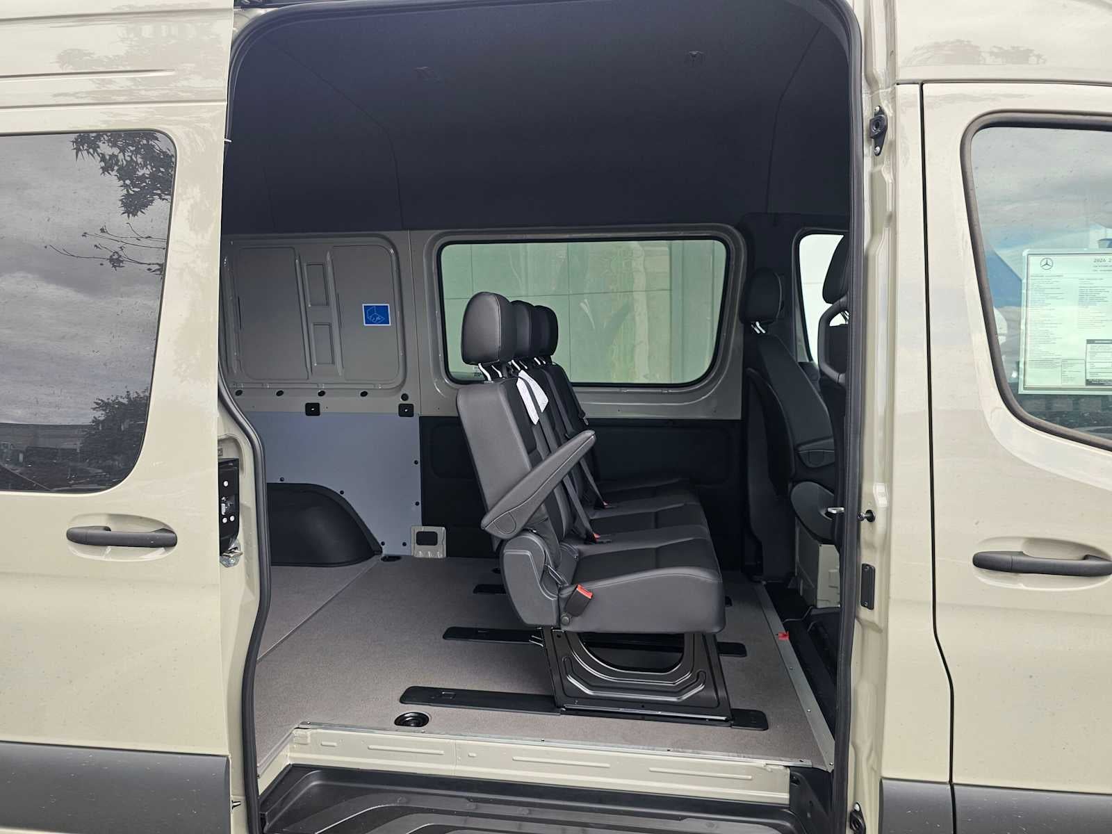 2026 Mercedes-Benz Sprinter Crew 2500 Standard Roof I4 Diesel HO 144 RWD