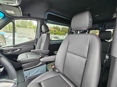 2026 Mercedes-Benz Sprinter 2500 Standard Roof I4 Diesel HO 144 RWD