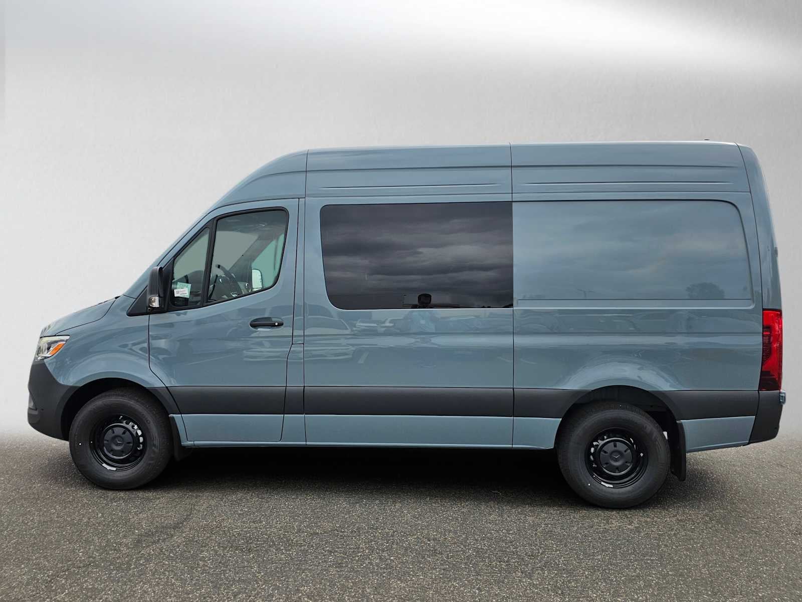 2026 Mercedes-Benz Sprinter 2500 Standard Roof I4 Diesel HO 144 RWD