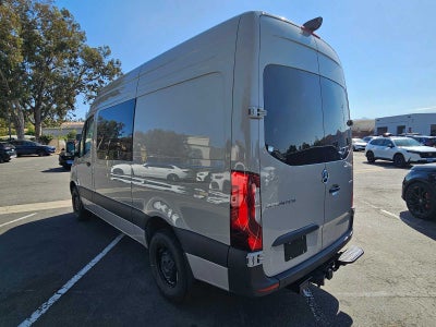 2026 Mercedes-Benz Sprinter 2500 Standard Roof I4 Diesel HO 144 RWD