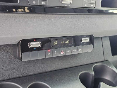 2026 Mercedes-Benz Sprinter Crew 2500 Standard Roof I4 Diesel HO 144 RWD