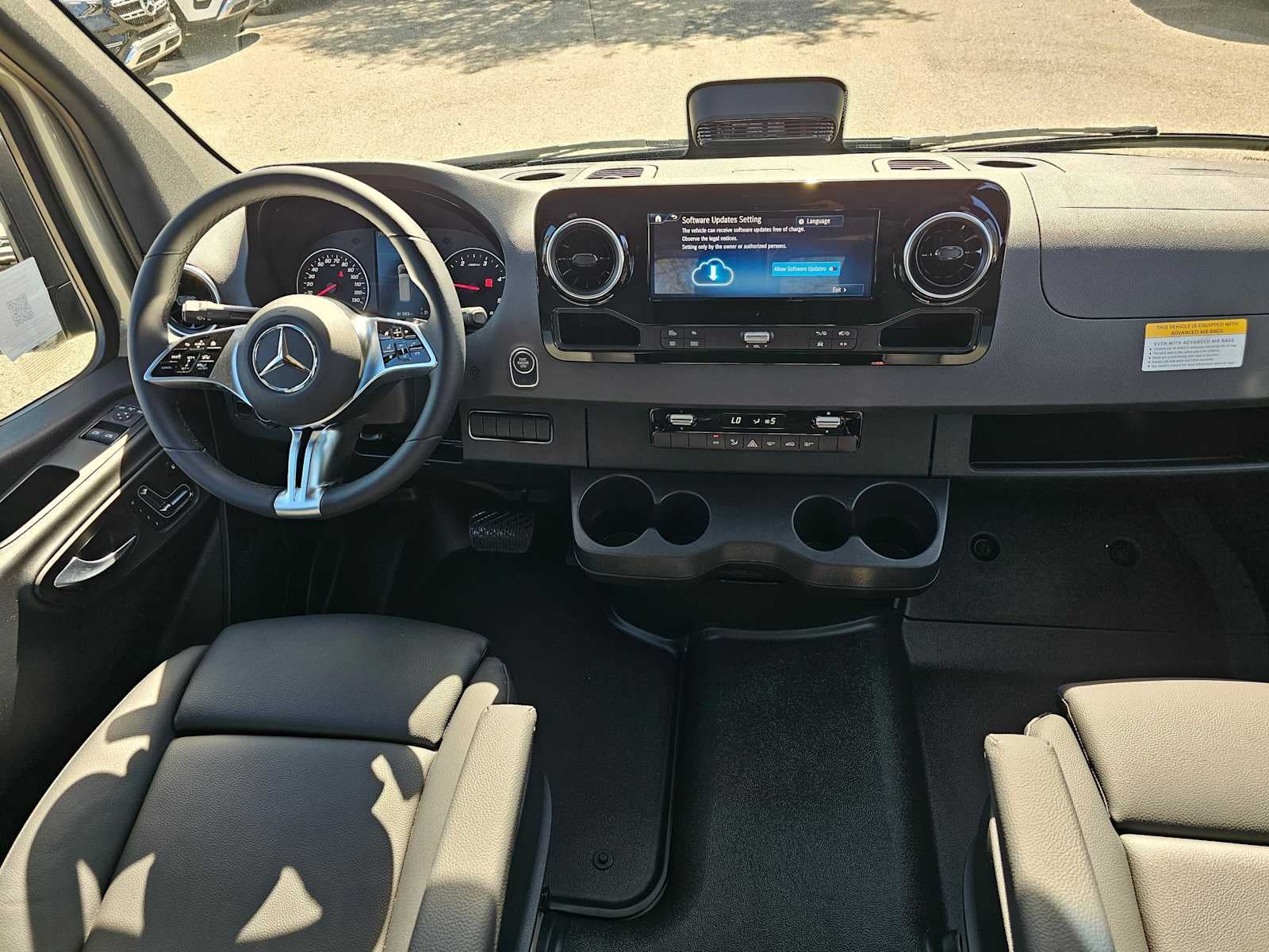 2025 Mercedes-Benz Sprinter 2500 Standard Roof I4 Diesel HO 144 RWD