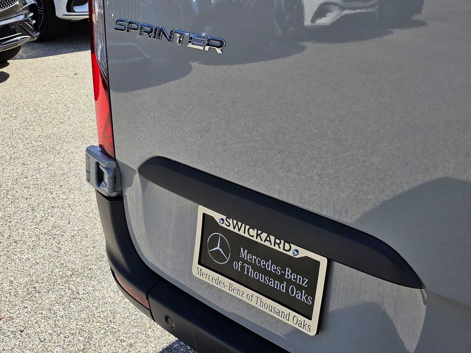 2025 Mercedes-Benz Sprinter 2500 Standard Roof I4 Diesel HO 144 RWD