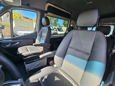 2025 Mercedes-Benz Sprinter 2500 Standard Roof I4 Diesel HO 144 RWD