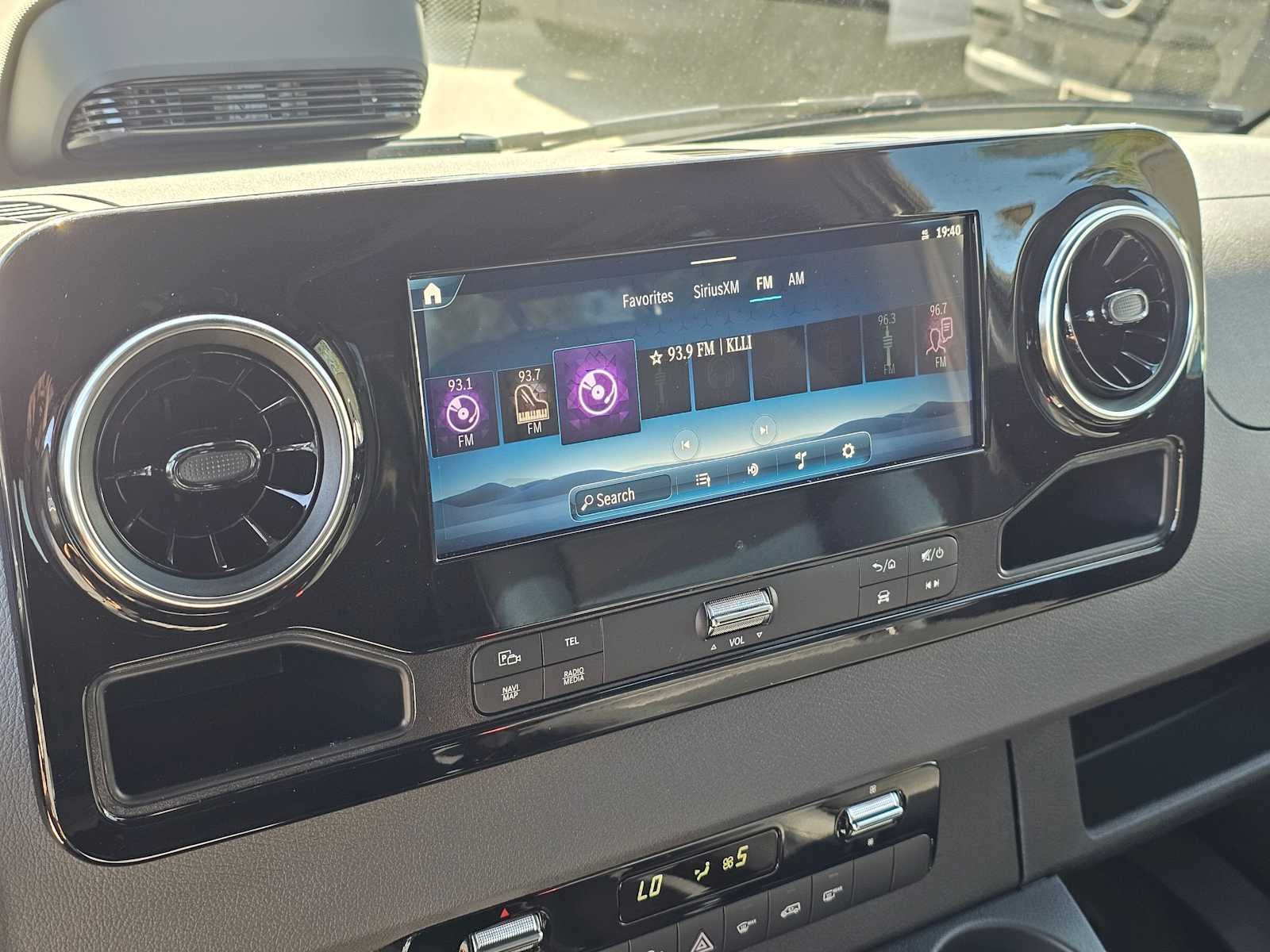 2025 Mercedes-Benz Sprinter 2500 Standard Roof I4 Diesel HO 144 RWD