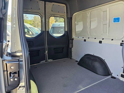 2026 Mercedes-Benz Sprinter Crew 2500 Standard Roof I4 Diesel HO 144 RWD