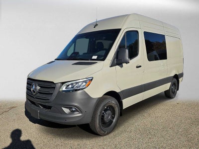 2026 Mercedes-Benz Sprinter Crew 2500 Standard Roof I4 Diesel HO 144 RWD