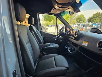 2026 Mercedes-Benz Sprinter 2500 Standard Roof I4 Diesel HO 144 RWD