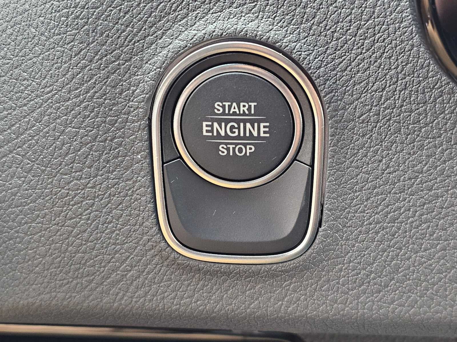 2026 Mercedes-Benz Sprinter 2500 Standard Roof I4 Diesel HO 144 RWD