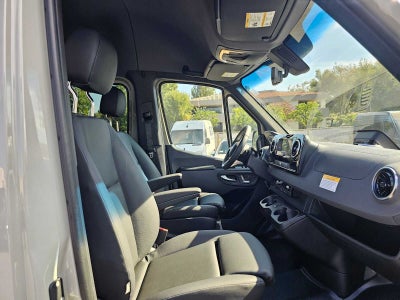 2026 Mercedes-Benz Sprinter Crew 2500 Standard Roof I4 Diesel HO 144 AWD