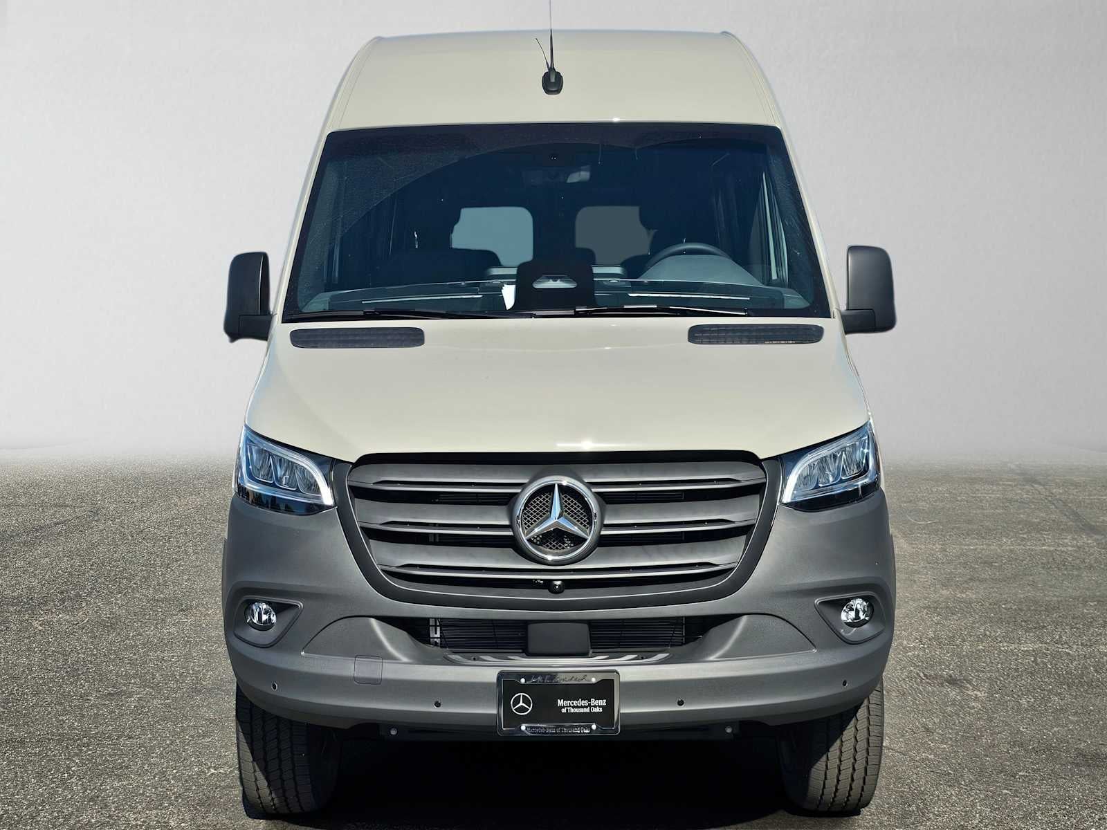 2026 Mercedes-Benz Sprinter Crew 2500 Standard Roof I4 Diesel HO 144 AWD