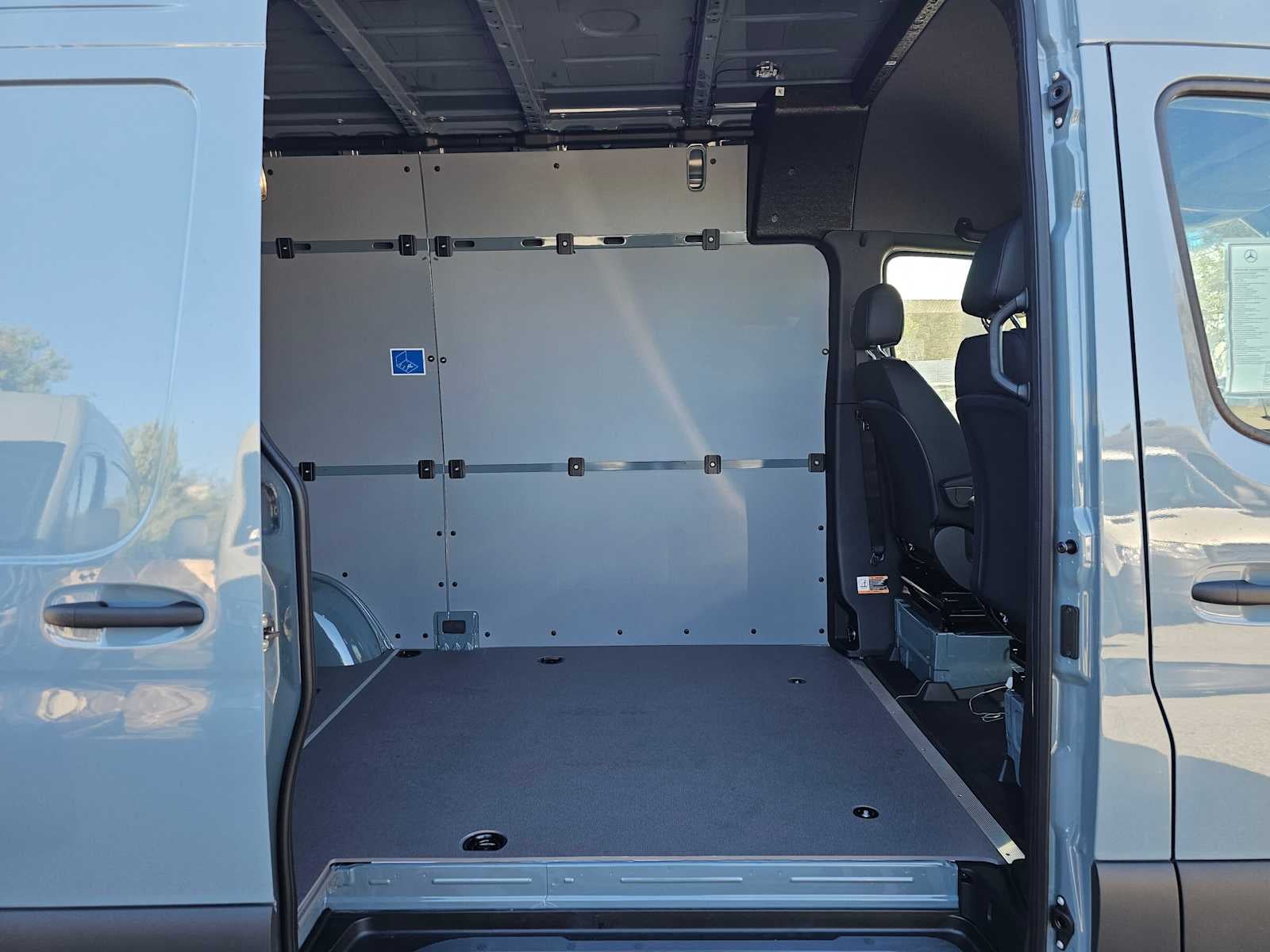 2026 Mercedes-Benz Sprinter Cargo 2500 Standard Roof I4 Diesel HO 144 AWD