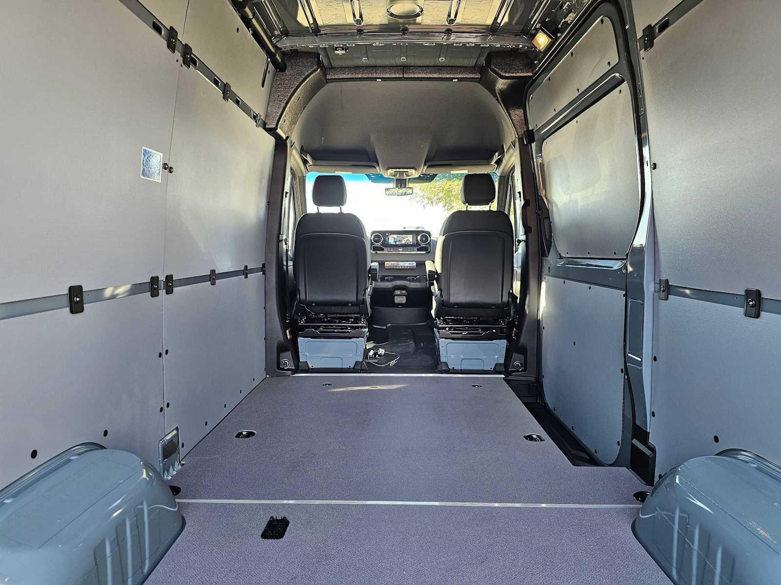 2026 Mercedes-Benz Sprinter Cargo 2500 Standard Roof I4 Diesel HO 144 AWD