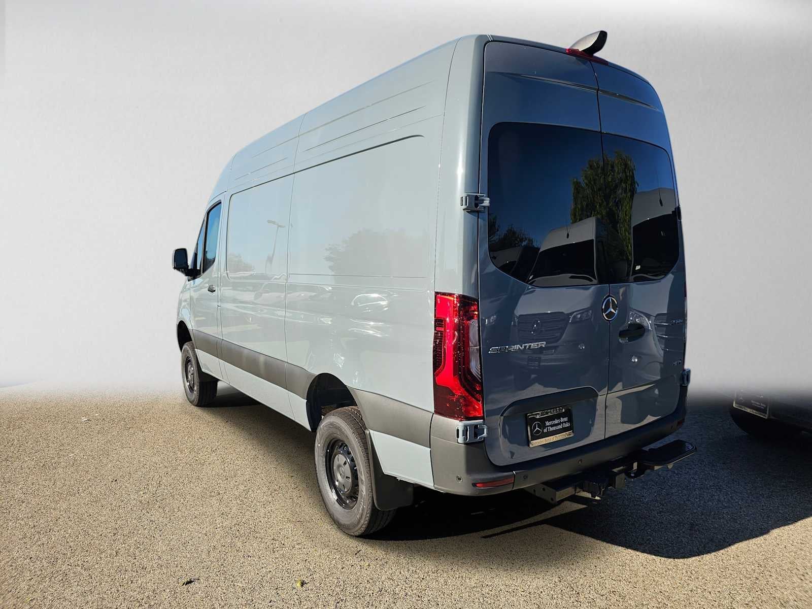 2026 Mercedes-Benz Sprinter Cargo 2500 Standard Roof I4 Diesel HO 144 AWD