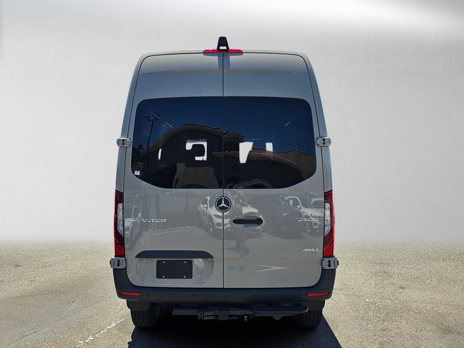 2026 Mercedes-Benz Sprinter 2500 Standard Roof I4 Diesel HO 144 AWD