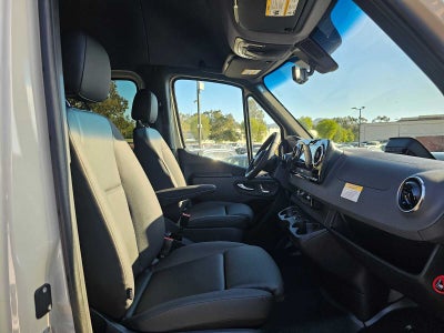 2026 Mercedes-Benz Sprinter Crew 2500 Standard Roof I4 Diesel HO 144 AWD