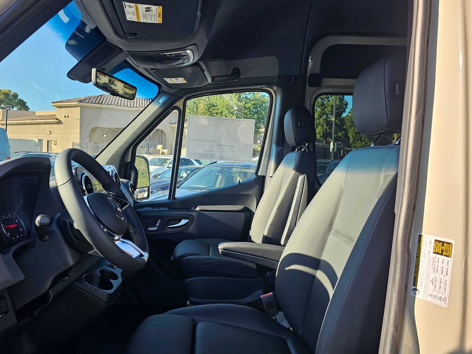 2026 Mercedes-Benz Sprinter Crew 2500 Standard Roof I4 Diesel HO 144 AWD