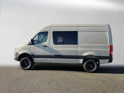 2026 Mercedes-Benz Sprinter Crew 2500 Standard Roof I4 Diesel HO 144 AWD