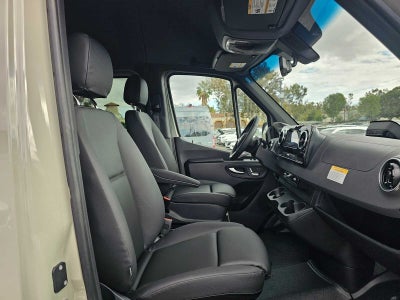 2026 Mercedes-Benz Sprinter Crew 2500 Standard Roof I4 Diesel HO 144 AWD