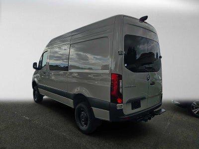 2026 Mercedes-Benz Sprinter Crew 2500 Standard Roof I4 Diesel HO 144 AWD