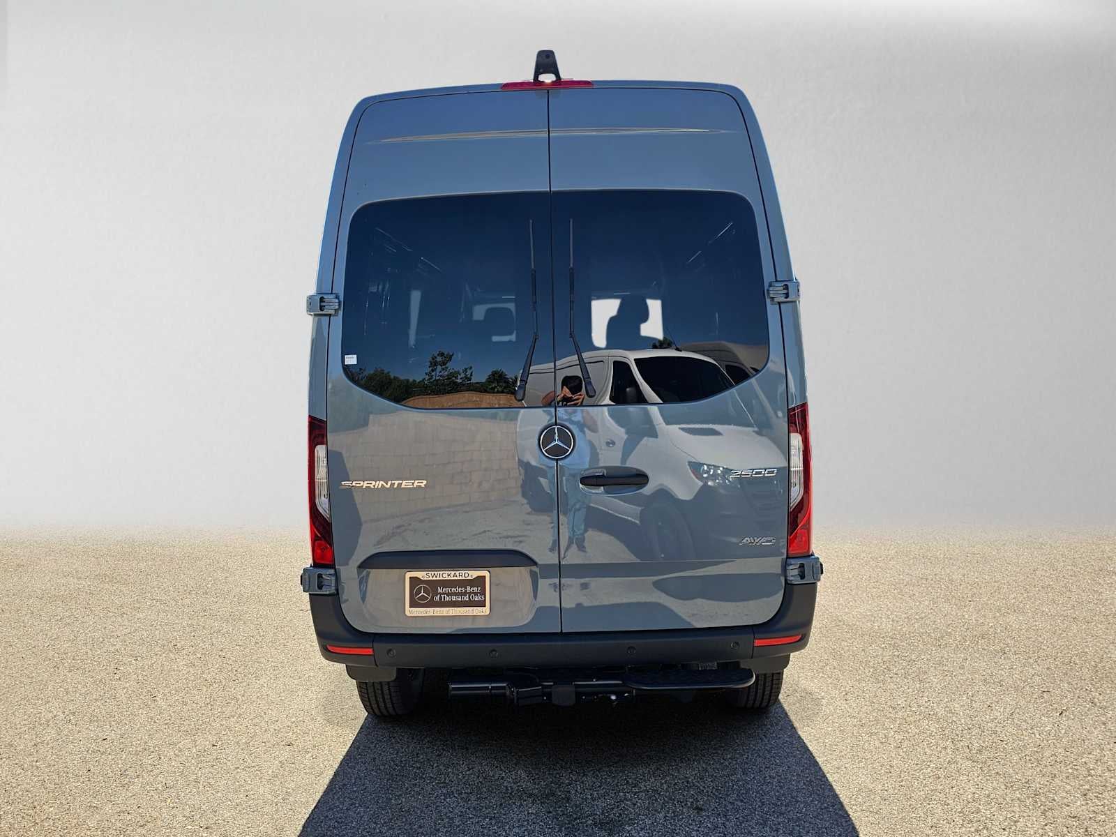 2026 Mercedes-Benz Sprinter Crew 2500 Standard Roof I4 Diesel HO 144 AWD