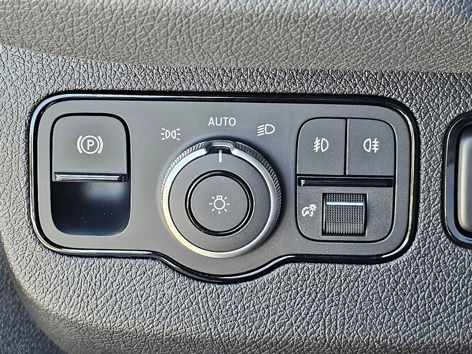 2026 Mercedes-Benz Sprinter 2500 Standard Roof I4 Diesel HO 144 AWD