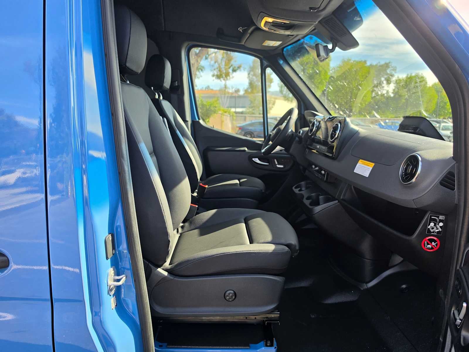 2026 Mercedes-Benz Sprinter Cargo 2500 Standard Roof I4 Diesel HO 144 AWD