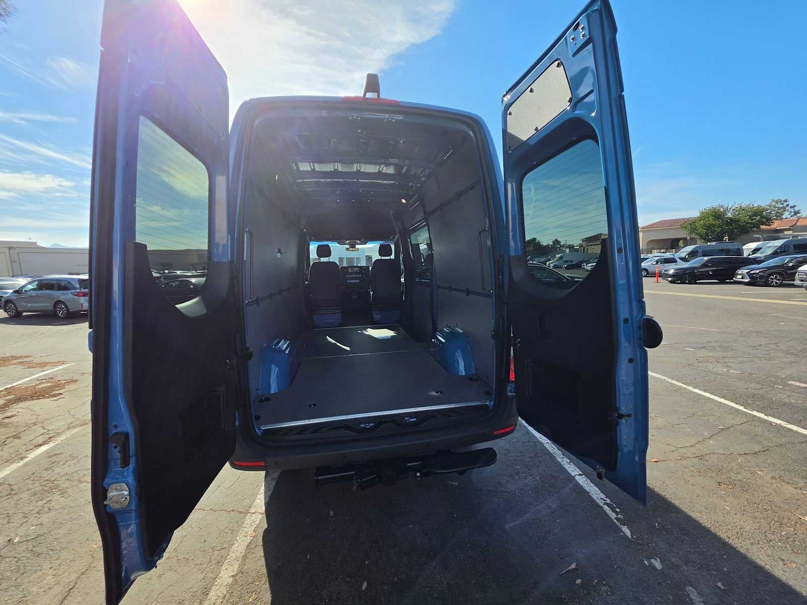 2026 Mercedes-Benz Sprinter Cargo 2500 Standard Roof I4 Diesel HO 144 AWD