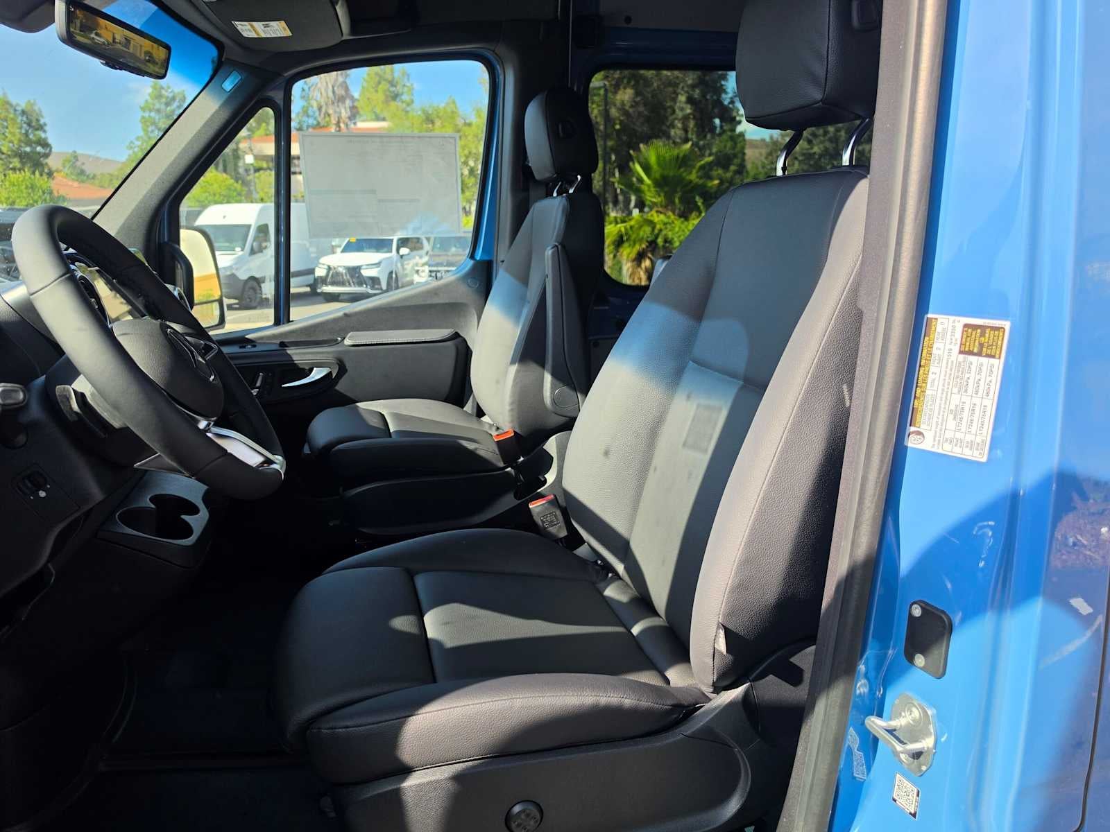 2026 Mercedes-Benz Sprinter Cargo 2500 Standard Roof I4 Diesel HO 144 AWD