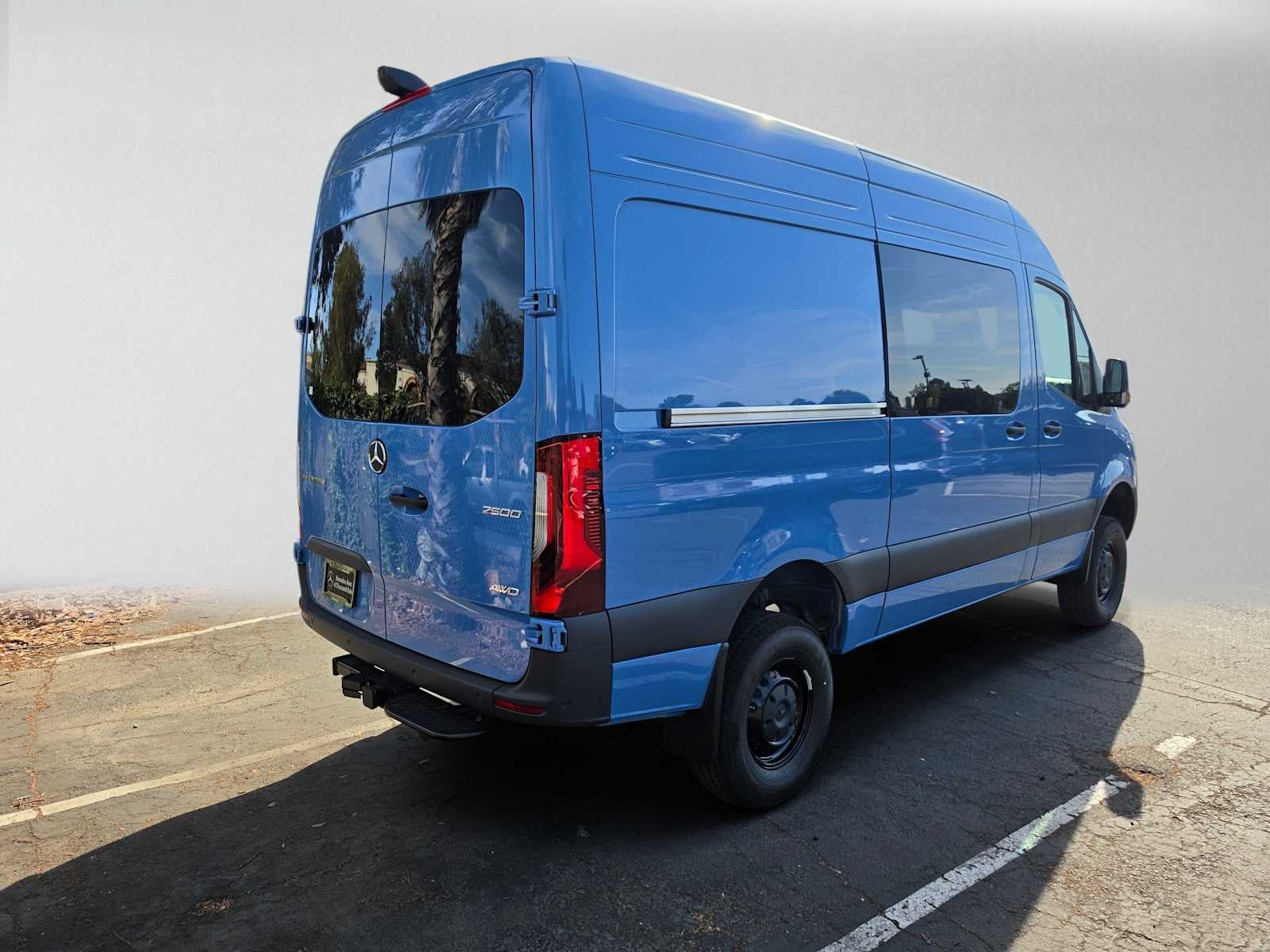 2026 Mercedes-Benz Sprinter Cargo 2500 Standard Roof I4 Diesel HO 144 AWD