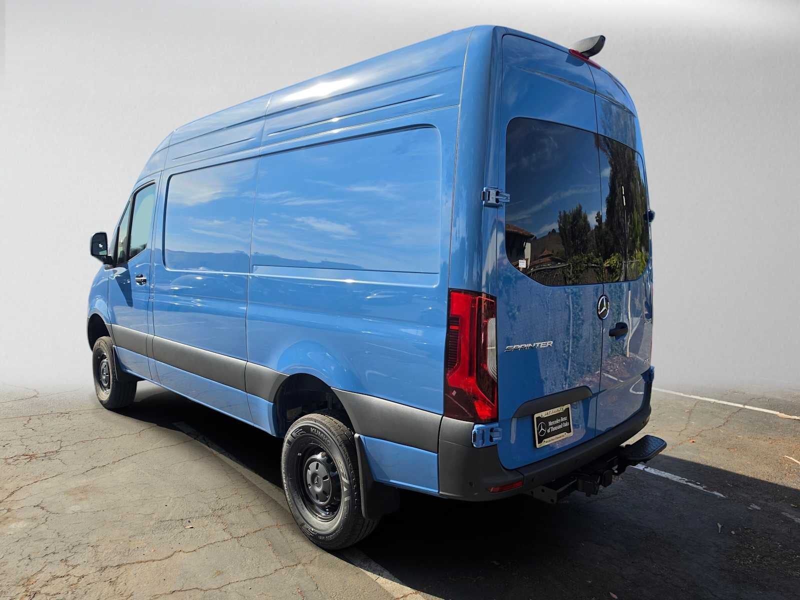 2026 Mercedes-Benz Sprinter Cargo 2500 Standard Roof I4 Diesel HO 144 AWD