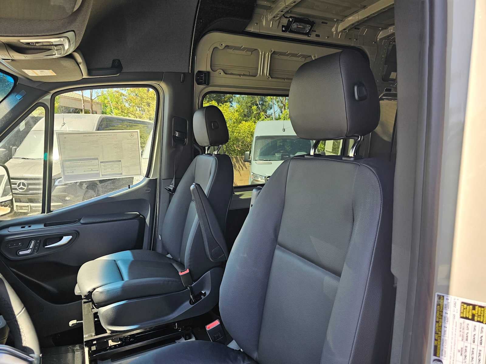 2026 Mercedes-Benz Sprinter Cargo 2500 Standard Roof I4 Diesel HO 144 AWD