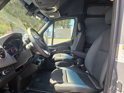 2026 Mercedes-Benz Sprinter Cargo 2500 Standard Roof I4 Diesel HO 144 AWD