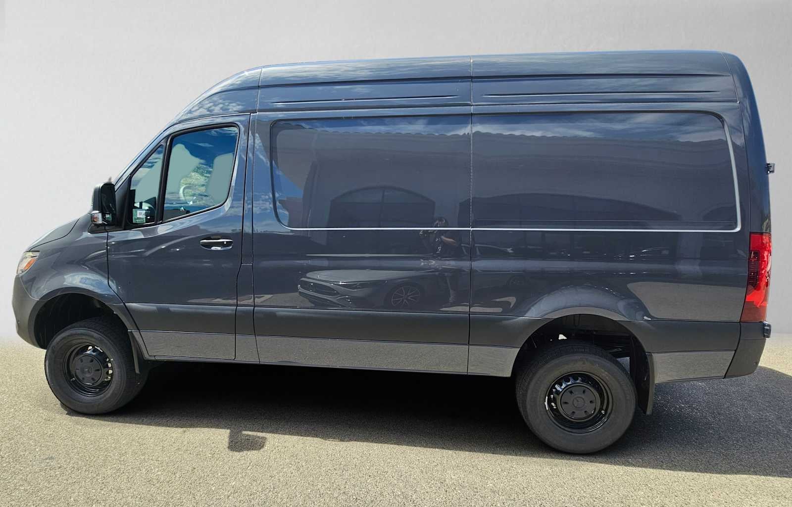 2026 Mercedes-Benz Sprinter Cargo 2500 Standard Roof I4 Diesel HO 144 AWD